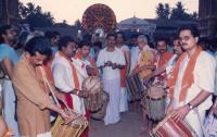 Arrival and Shobha Yatra of Jagadguru Shankaracharya - Shri Bharati Tirth Mahaswamigal of Shringeri (26 Feb 1997)